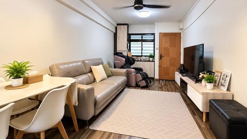 119 Ang Mo Kio Avenue 3, 119 Ang Mo Kio Avenue 3, Ang Mo Kio / Bishan / Thomson, 2 Bedrooms, 721 sqft, HDB Flat For Sale, by Jenny Lum, 500276923 - Living Room - PropertyGuru.com.sg