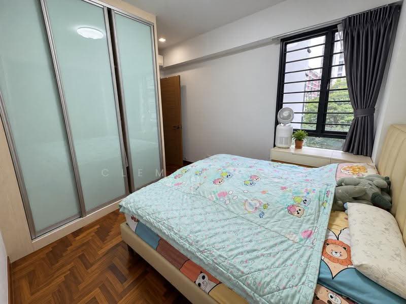 Regentville, 12 Hougang Street 92, Hougang / Punggol / Sengkang, 3 Bedrooms, 1,076 sqft, Condominium For Sale, by Clement Lum, 500276928 - Bedroom - PropertyGuru.com.sg
