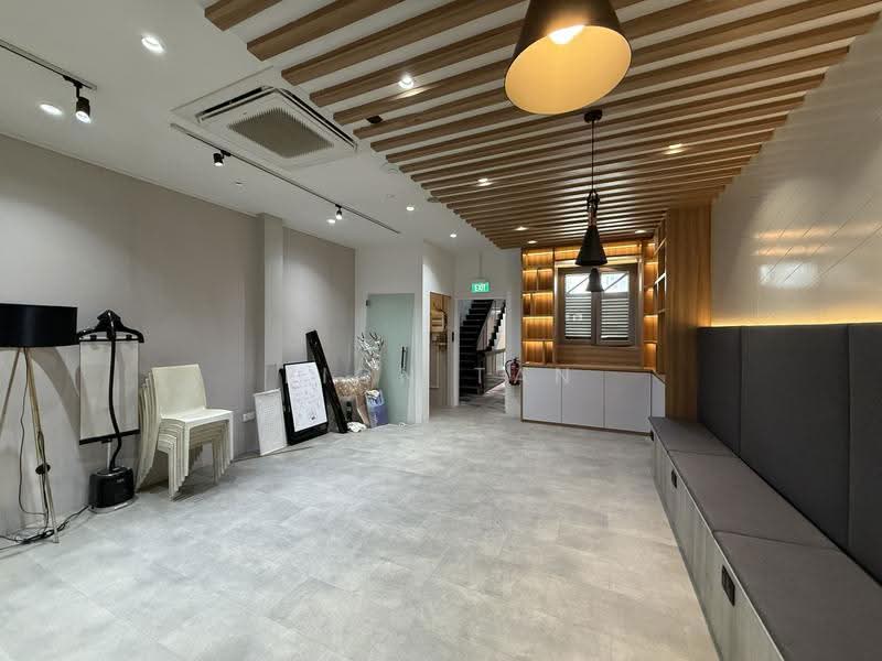 Keong Saik Road Shophouse, Keong Saik Road, Chinatown / Tanjong Pagar, 800 sqft, Office For Rent, by Fion Tan, 500276929 - Interior - CommercialGuru.com.sg