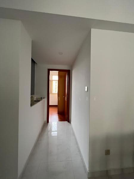 Sims Green, 7 Lorong 27A Geylang, Eunos / Geylang / Paya Lebar, 3 Bedrooms, 1,249 sqft, Apartment For Sale, by ARNIE LEE, 500276932 - Corridor - PropertyGuru.com.sg