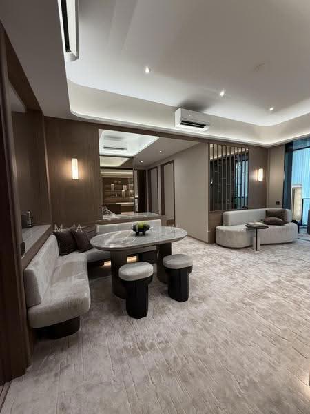 Amberwood at Holland, Tanglin / Holland / Bukit Timah, 3 Bedrooms, 872 sqft, Condominium For Sale, by Matthew Lim, 500276959 - Living Room - PropertyGuru.com.sg