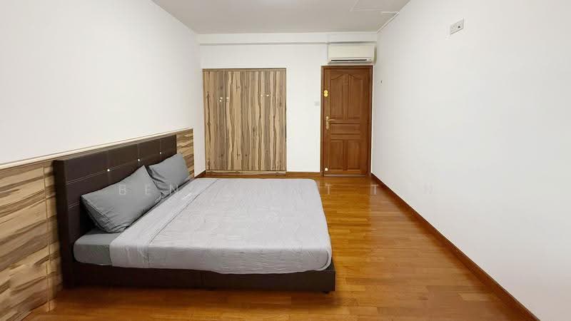 Chwee Chian View, 42 Chwee Chian View, Buona Vista / West Coast / Clementi New Town, Room Rental, 180 sqft, Terraced House For Rent, by Bennedict Tan, 500277011 - Bedroom - PropertyGuru.com.sg
