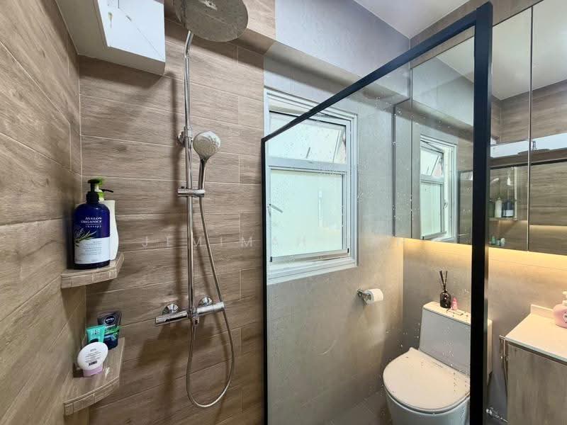 624B Tampines Avenue 12, 624B Tampines Avenue 12, Pasir Ris / Tampines, 3 Bedrooms, 1,001 sqft, HDB Flat For Sale, by Jemimah Tan, 500277014 - Bathroom - PropertyGuru.com.sg