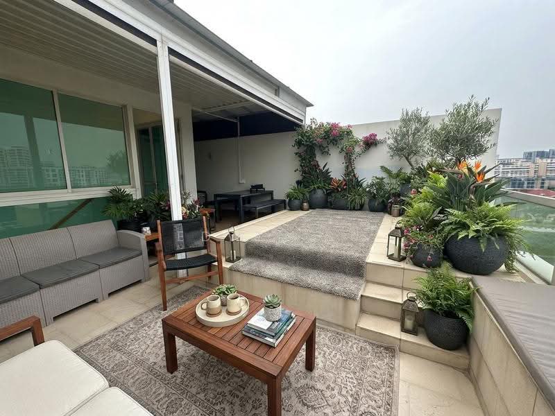 Naung Residence, 1 Jalan Naung, Hougang / Punggol / Sengkang, 1 Bedroom, 1,023 sqft, Apartment For Sale, by Edwin Su, 500277030 - Balcony - PropertyGuru.com.sg