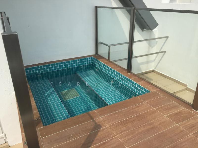 Parc Rosewood, 71 Rosewood Drive, Admiralty / Woodlands, 2 Bedrooms, 1,270 sqft, Condominium For Sale, by Pearly Teoh, 500277052 - Pool - PropertyGuru.com.sg