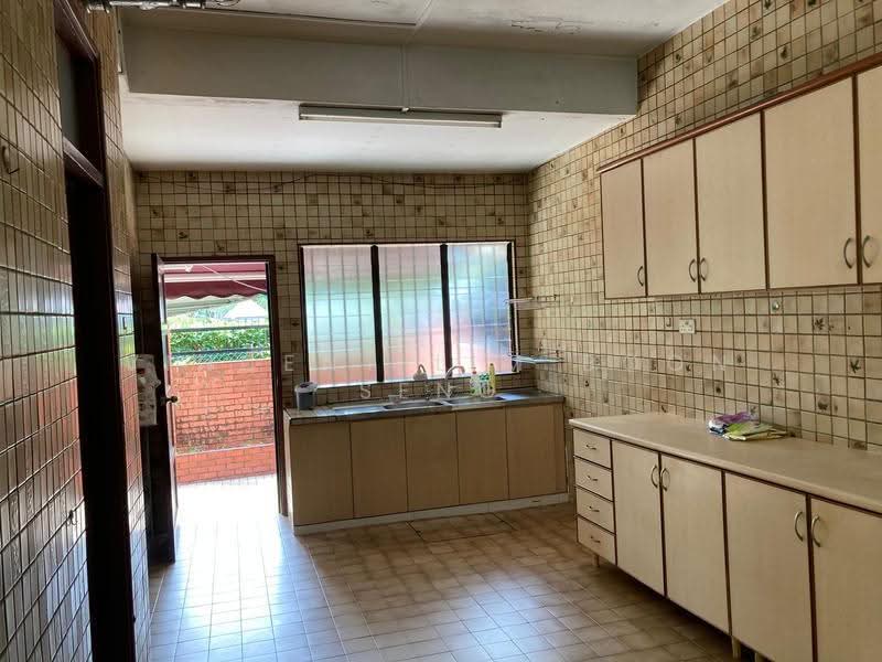 17q Nallur Road, East Coast / Marine Parade, 7 Bedrooms, 3,133 sqft, Corner Terrace For Rent, by Vincent Lim Boon Seng, 500277061 - Kitchen - PropertyGuru.com.sg