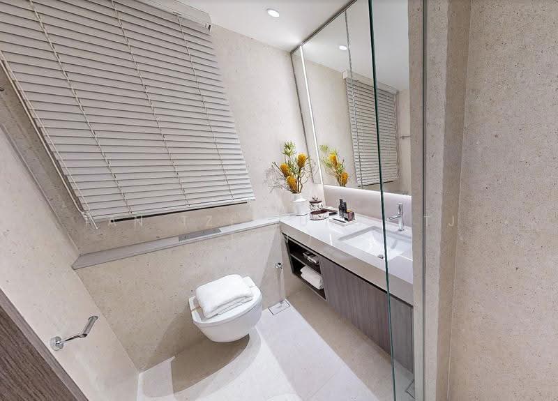 Hudson Place Residences, Buona Vista / West Coast / Clementi New Town, 4 Bedrooms, 1,432 sqft, Condominium For Sale, by Tan Tze Jung (TJ Tan), 500277081 - Bathroom - PropertyGuru.com.sg