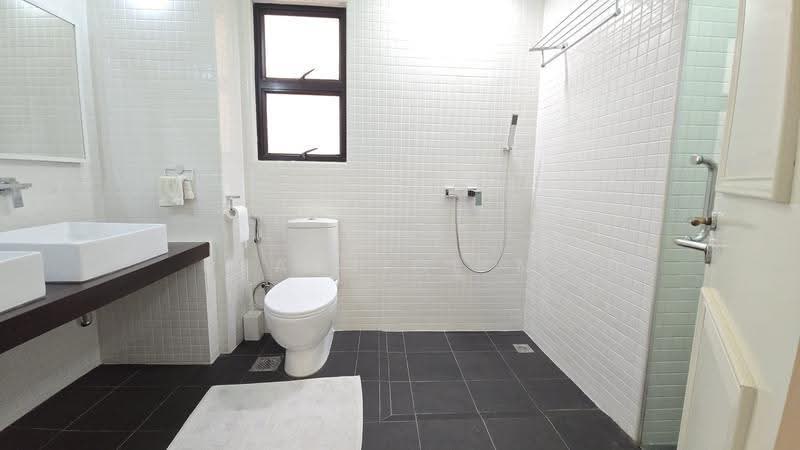 Dover Parkview, 30 Dover Rise, Buona Vista / West Coast / Clementi New Town, 1 Bedroom, 1,238 sqft, Condominium For Sale, by Beatrice Ng, 500277102 - Bathroom - PropertyGuru.com.sg