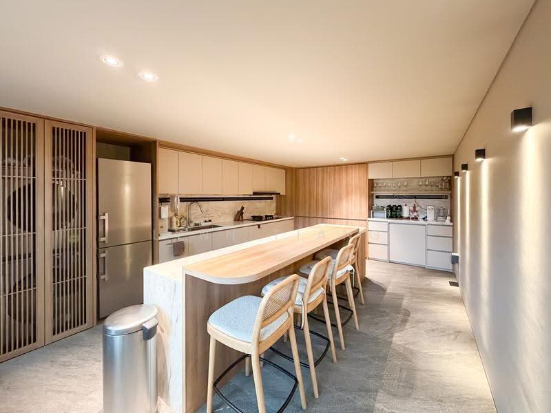 ★ GIANT ★ D15 Freehold Detached, Move-in Condition!, Margate Road, Meyer Road, Fort Road, East Coast / Marine Parade, 10+ Bedrooms, 14,800 sqft, Detached House For Sale, by Lynn Tiang, 500277114 - Kitchen - PropertyGuru.com.sg