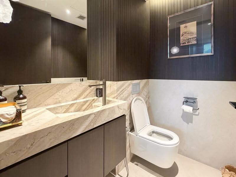 ★ GIANT ★ D15 Freehold Detached, Move-in Condition!, Margate Road, Meyer Road, Fort Road, East Coast / Marine Parade, 10+ Bedrooms, 14,800 sqft, Detached House For Sale, by Lynn Tiang, 500277114 - Bathroom - PropertyGuru.com.sg