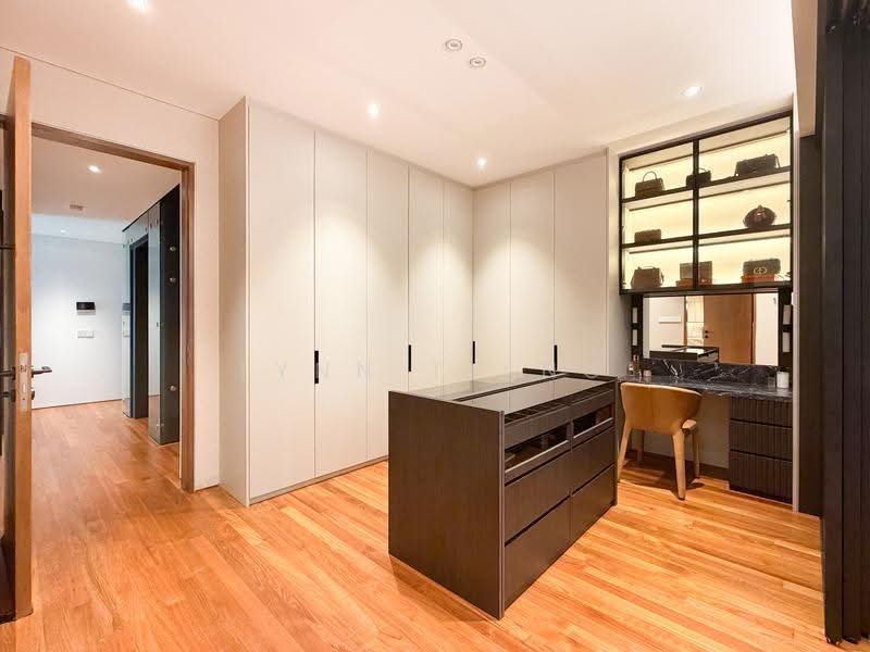 ★ GIANT ★ D15 Freehold Detached, Move-in Condition!, Margate Road, Meyer Road, Fort Road, East Coast / Marine Parade, 10+ Bedrooms, 14,800 sqft, Detached House For Sale, by Lynn Tiang, 500277114 - Interior - PropertyGuru.com.sg