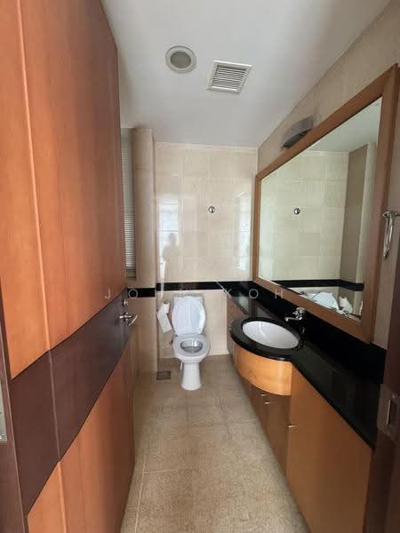 Cuscaden Residences, 26 Cuscaden Road, Tanglin / Holland / Bukit Timah, 4 Bedrooms, 4,951 sqft, Condominium For Sale, by John Koh, 500277119 - Bathroom - PropertyGuru.com.sg