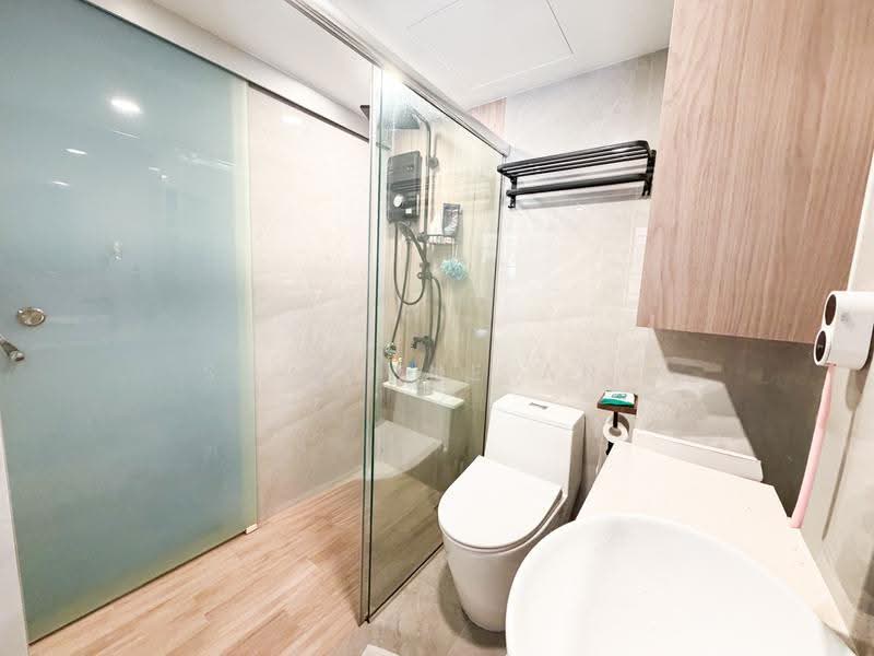 Ivory Heights, 122 Jurong East Street 13, Boon Lay / Jurong / Tuas, 3 Bedrooms, 1,701 sqft, Condominium For Sale, by Shirlene Ang, 500277126 - Bathroom - PropertyGuru.com.sg