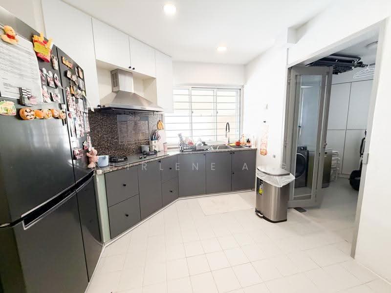 Ivory Heights, 122 Jurong East Street 13, Boon Lay / Jurong / Tuas, 3 Bedrooms, 1,701 sqft, Condominium For Sale, by Shirlene Ang, 500277126 - Kitchen - PropertyGuru.com.sg