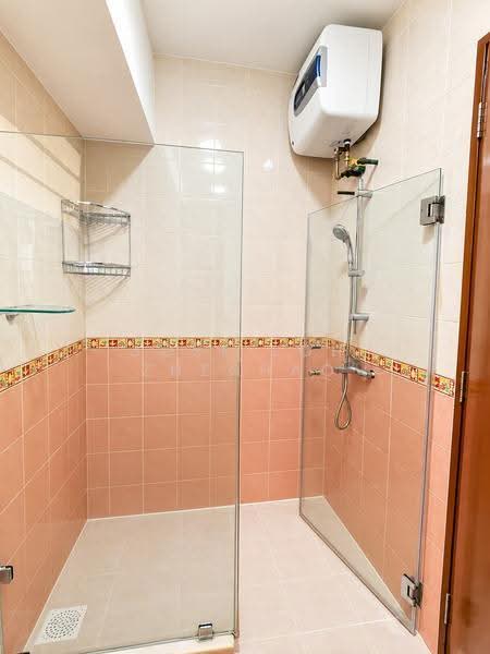 293 Punggol Central, 293 Punggol Central, Hougang / Punggol / Sengkang, 3 Bedrooms, 979 sqft, HDB Flat For Sale, by Jose Loh Zhenhao, 500277127 - Bathroom - PropertyGuru.com.sg