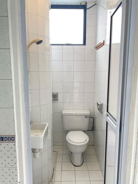 Siglap Center, 55 Siglap Road, East Coast / Marine Parade, 2 Bedrooms, 1,230 sqft, Apartment For Rent, by Gilad Coppersmith, 500277133 - Bathroom - PropertyGuru.com.sg