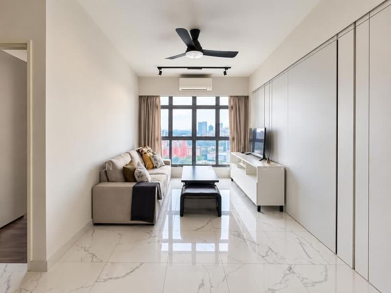 53 Strathmore Avenue, 53 Strathmore Avenue, Alexandra / Commonwealth, 2 Bedrooms, 667 sqft, HDB Flat For Sale, by Tan Wee Kheong, 500277147 - Living Room - PropertyGuru.com.sg