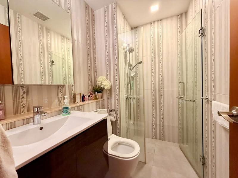Gallop Gables, 80 Farrer Road, Tanglin / Holland / Bukit Timah, 3 Bedrooms, 1,733 sqft, Condominium For Rent, by Raycher MF Lim, 500277157 - Bathroom - PropertyGuru.com.sg
