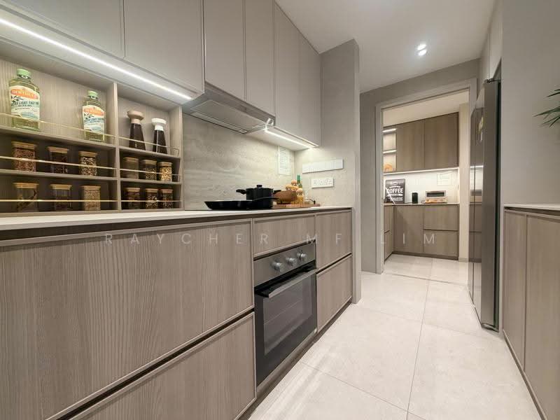 Bagnall Haus, 811 Upper East Coast Road, Bedok / Upper East Coast, 4 Bedrooms, 1,249 sqft, Condominium For Sale, by Raycher MF Lim, 500277165 - Kitchen - PropertyGuru.com.sg