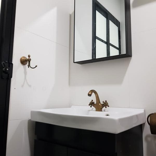 442 Fajar Road, 442 Fajar Road, Dairy Farm / Bukit Panjang / Choa Chu Kang, Room Rental, 150 sqft, HDB Flat For Rent, by Roland Tai, 500277173 - Bathroom - PropertyGuru.com.sg
