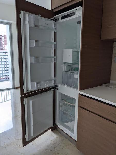 Queens Peak, 1 Dundee Road, Alexandra / Commonwealth, 1 Bedroom, 431 sqft, Condominium For Sale, by SQ Yeo, 500277192 - Kitchen - PropertyGuru.com.sg
