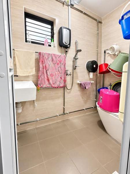 839 Yishun Street 81, 839 Yishun Street 81, Sembawang / Yishun, 2 Bedrooms, 800 sqft, HDB Flat For Rent, by Sidney Lin Wei Sheng, 500277210 - Bathroom - PropertyGuru.com.sg