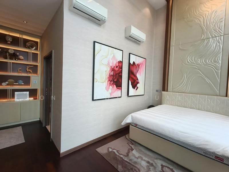 Queens Peak, 1 Dundee Road, Alexandra / Commonwealth, 4 Bedrooms, 4,715 sqft, Condominium For Sale, by Ong Chwee Puan, 500277214 - Bedroom - PropertyGuru.com.sg