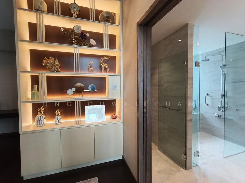 Queens Peak, 1 Dundee Road, Alexandra / Commonwealth, 4 Bedrooms, 4,715 sqft, Condominium For Sale, by Ong Chwee Puan, 500277214 - Bathroom - PropertyGuru.com.sg