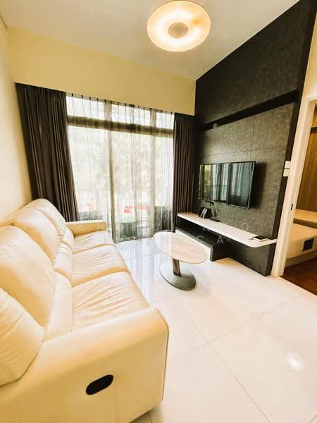 The Cascadia, 945 Bukit Timah Road, Clementi Park / Upper Bukit Timah, 1 Bedroom, 571 sqft, Condominium For Sale, by Tan Hui Neo Veronica, 500277228 - Living Room - PropertyGuru.com.sg