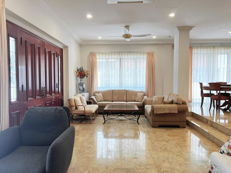 ★ 1km HPPS ★ Nice Plot ★ Hardly Available ★ Fiona 国凤 82185108, Grove Avenue, Grove Drive, Grove Crescent, Grove Lane, Holland Grove Drive, Holland Grove Terrace, Holland Grove Lane, Holland Walk, Holland Grove Avenue, Tanglin / Holland / Bukit Timah, 5 Bedrooms, 4,400 sqft, Corner Terrace For Sale, by Fiona Yin 国凤, 500277239 - Living Room - PropertyGuru.com.sg