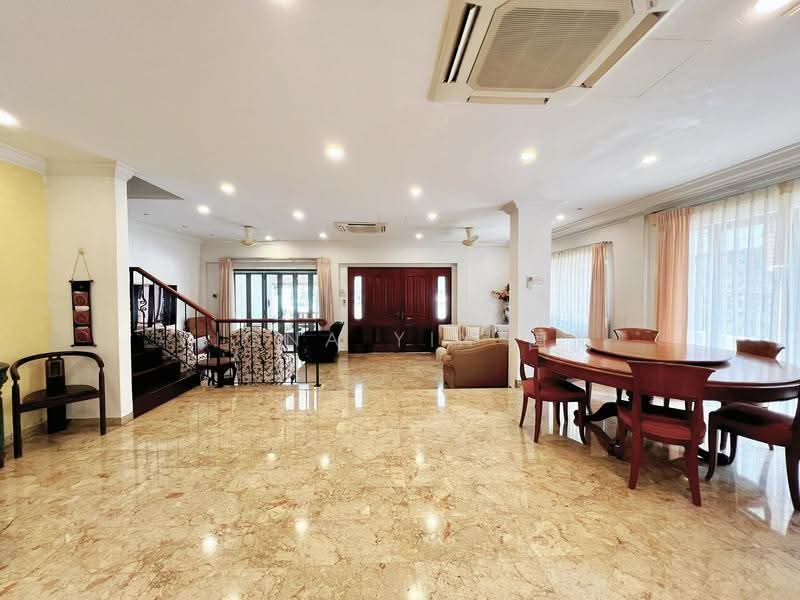 ★ 1km HPPS ★ Nice Plot ★ Hardly Available ★ Fiona 国凤 82185108, Grove Avenue, Grove Drive, Grove Crescent, Grove Lane, Holland Grove Drive, Holland Grove Terrace, Holland Grove Lane, Holland Walk, Holland Grove Avenue, Tanglin / Holland / Bukit Timah, 5 Bedrooms, 4,400 sqft, Corner Terrace For Sale, by Fiona Yin 国凤, 500277239 - Living Room - PropertyGuru.com.sg