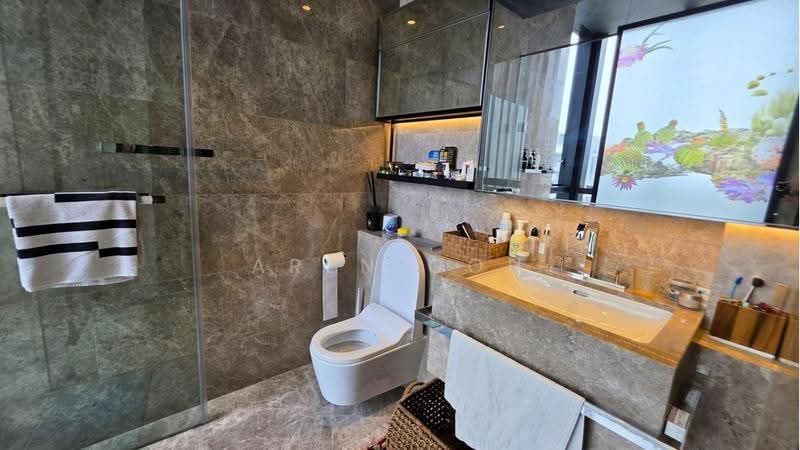 Martin Modern, 8 Martin Place, Orchard / River Valley, 4 Bedrooms, 1,733 sqft, Apartment For Sale, by Aren Goh, 500277253 - Bathroom - PropertyGuru.com.sg