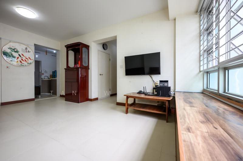 423 Clementi Avenue 1, 423 Clementi Avenue 1, Buona Vista / West Coast / Clementi New Town, 2 Bedrooms, 753 sqft, HDB Flat For Sale, by Tan Kwan Yick, 500277268 - Living Room - PropertyGuru.com.sg