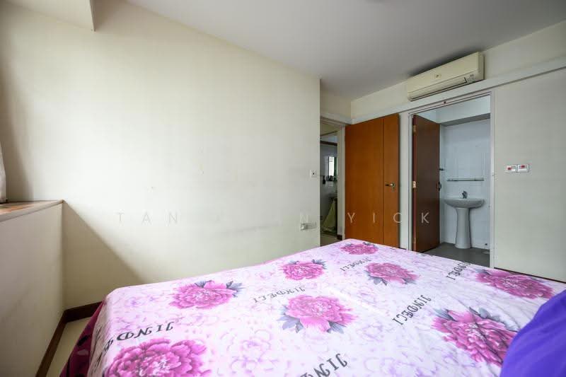 423 Clementi Avenue 1, 423 Clementi Avenue 1, Buona Vista / West Coast / Clementi New Town, 2 Bedrooms, 753 sqft, HDB Flat For Sale, by Tan Kwan Yick, 500277268 - Bedroom - PropertyGuru.com.sg