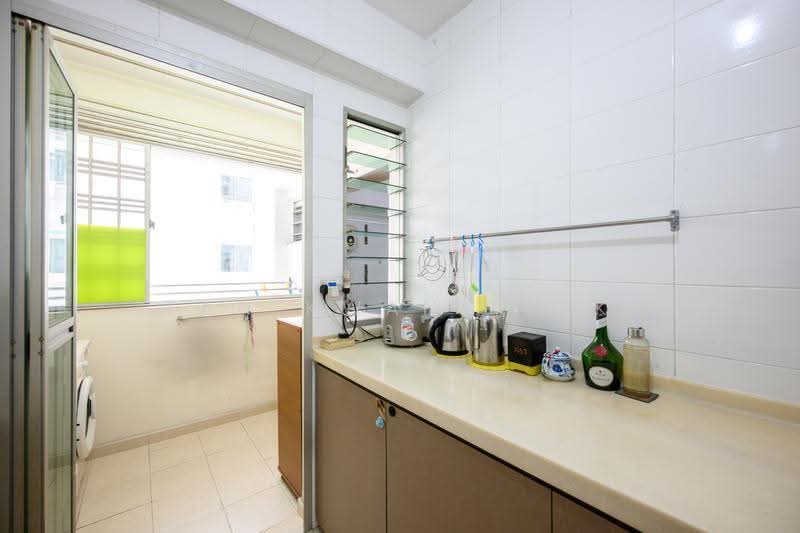 423 Clementi Avenue 1, 423 Clementi Avenue 1, Buona Vista / West Coast / Clementi New Town, 2 Bedrooms, 753 sqft, HDB Flat For Sale, by Tan Kwan Yick, 500277268 - Kitchen - PropertyGuru.com.sg