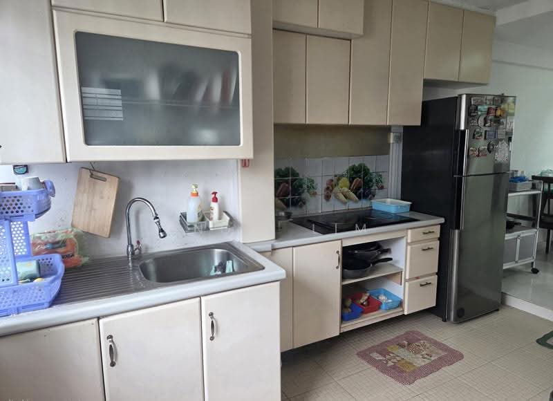 203 Marsiling Drive, 203 Marsiling Drive, Admiralty / Woodlands, 2 Bedrooms, 732 sqft, HDB Flat For Sale, by Angie Lim, 500277297 - Kitchen - PropertyGuru.com.sg