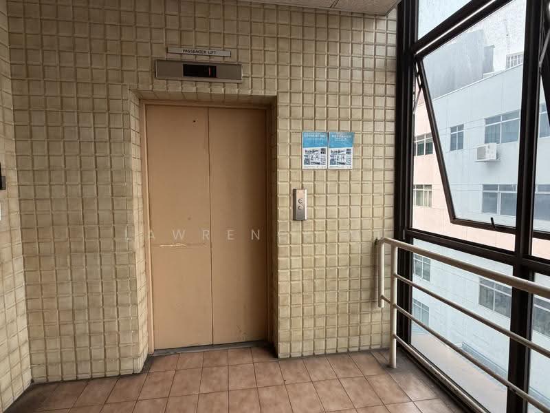 Mactaggart Building, 42 MacTaggart Road, Macpherson / Potong Pasir, 200 sqft, Light Industrial (B1) For Rent, by Lawrence Mui, 500277302 - Corridor - CommercialGuru.com.sg