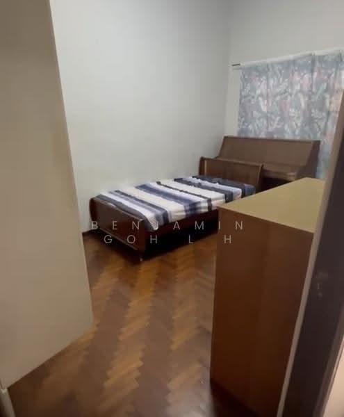 Serangoon Garden Estate, Cooling Close, Hougang / Punggol / Sengkang, Room Rental, 150 sqft, Terraced House For Rent, by Benjamin Goh L H, 500277303 - Bedroom - PropertyGuru.com.sg