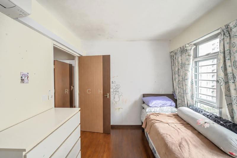 682A Edgefield Plains, , 2 Bedrooms, 732 sqft, HDB Flat For Sale, by Rachel Tan, 500277304 - Bedroom - PropertyGuru.com.sg