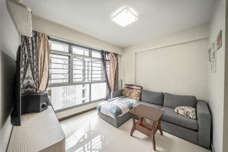 682A Edgefield Plains, , 2 Bedrooms, 732 sqft, HDB Flat For Sale, by Rachel Tan, 500277304 - Living Room - PropertyGuru.com.sg