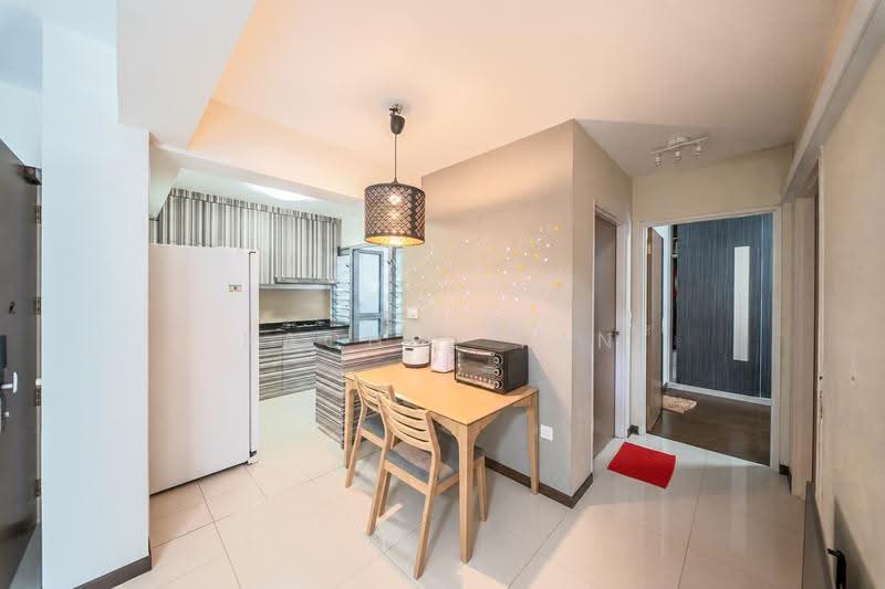 682A Edgefield Plains, , 2 Bedrooms, 732 sqft, HDB Flat For Sale, by Rachel Tan, 500277304 - Kitchen - PropertyGuru.com.sg