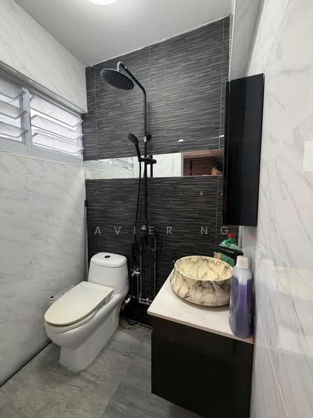 166 Woodlands Street 13, 166 Woodlands Street 13, Admiralty / Woodlands, 2 Bedrooms, 721 sqft, HDB Flat For Sale, by Xavier Ng, 500277307 - Bathroom - PropertyGuru.com.sg