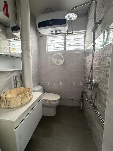 166 Woodlands Street 13, 166 Woodlands Street 13, Admiralty / Woodlands, 2 Bedrooms, 721 sqft, HDB Flat For Sale, by Xavier Ng, 500277307 - Bathroom - PropertyGuru.com.sg