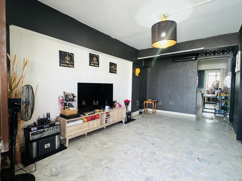 98 Whampoa Drive, 98 Whampoa Drive, Balestier / Toa Payoh, 2 Bedrooms, 700 sqft, HDB Flat For Sale, by Shamim Shah, 500277315 - Living Room - PropertyGuru.com.sg