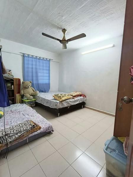 229 Bukit Batok East Avenue 3, 229 Bukit Batok East Avenue 3, Dairy Farm / Bukit Panjang / Choa Chu Kang, 2 Bedrooms, 721 sqft, HDB Flat For Sale, by Sean Seah, 500277325 - Bedroom - PropertyGuru.com.sg