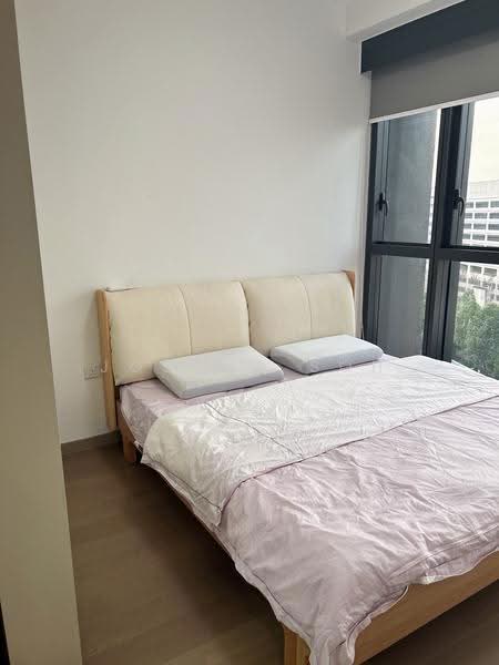 Penrose, 22 Sims Drive, Eunos / Geylang / Paya Lebar, 3 Bedrooms, 936 sqft, Condominium For Sale, by Joshua Soh, 500277347 - Bedroom - PropertyGuru.com.sg