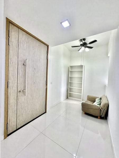 d'Leedon (Former Farrer Court), 11 Leedon Heights, Tanglin / Holland / Bukit Timah, 1 Bedroom, 592 sqft, Condominium For Sale, by Jean Koh, 500277350 - Entrance - PropertyGuru.com.sg
