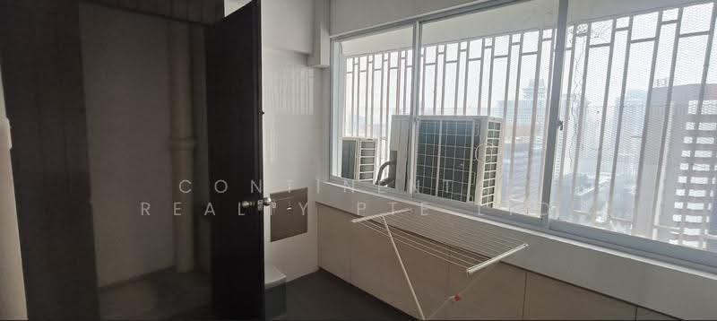 Cairnhill Plaza, 53 Cairnhill Road, Orchard / River Valley, 2 Bedrooms, 2,293 sqft, Apartment For Rent, by GEORGE, 500277359 - Back yard - PropertyGuru.com.sg