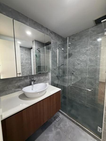 The Tessarina, 22 Wilby Road, Tanglin / Holland / Bukit Timah, 2 Bedrooms, 958 sqft, Condominium For Sale, by Jenny Chen, 500277360 - Bathroom - PropertyGuru.com.sg