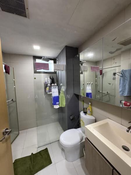 Parc Vera, 2 Hougang Street 32, Hougang / Punggol / Sengkang, 4 Bedrooms, 1,550 sqft, Condominium For Sale, by Jayden Peh, 500277362 - Bathroom - PropertyGuru.com.sg